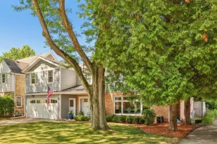 5109 N Woodburn St, Whitefish Bay, WI 53217 - Photo 4
