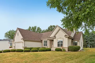 2509  Michele Ln, East Troy, WI 53120 - Photo 2