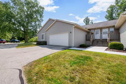 517  Slinger Rd #J-2, Slinger, WI 53086 - Photo 2