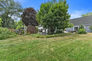 725 Oak St, South Milwaukee, WI 53172 - Photo 4