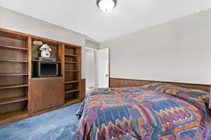725 Oak St, South Milwaukee, WI 53172 - Photo 12