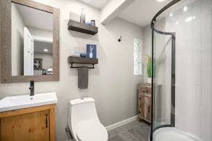5393 S Allenwood Ln, Hales Corners, WI 53130 - Photo 22