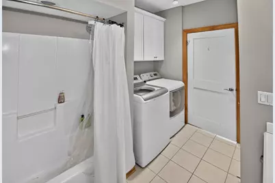 1004 E Garfield Ave #2, Milwaukee, WI 53212 - Photo 26