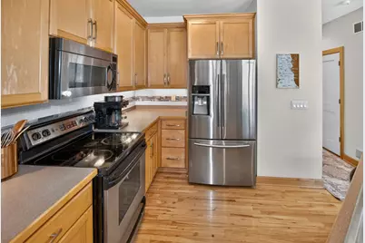 1004 E Garfield Ave #2, Milwaukee, WI 53212 - Photo 12