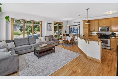 1004 E Garfield Ave #2, Milwaukee, WI 53212 - Photo 4