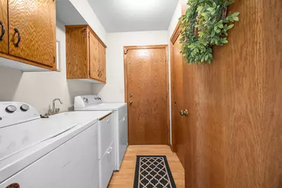W145N10546  Heritage Hills Pkwy, Germantown, WI 53022 - Photo 24