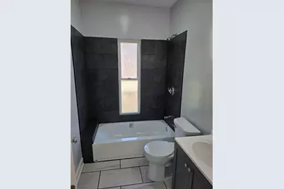 928  Wilson St, Racine, WI 53404 - Photo 10