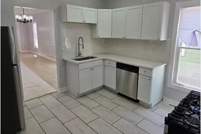 928  Wilson St, Racine, WI 53404 - Photo 6