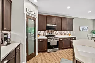 N13W6569 Cedarburg Trl, Cedarburg, WI 53012 - Photo 26