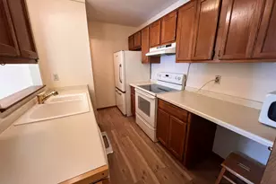 6641 Mariner Dr, Racine, WI 53406 - Photo 6