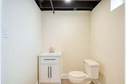 N87W18091  Summit Dr, Menomonee Falls, WI 53051 - Photo 20