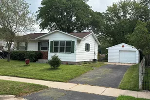 518 10th Pl, Onalaska, WI 54650 - Photo 2