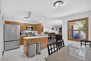 7911 32nd Ave, Kenosha, WI 53142 - Photo 6