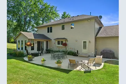 8620 S Hunting Park Dr, Franklin, WI 53132 - Photo 42