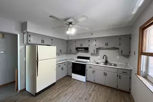 2150 S 83rd St, West Allis, WI 53219 - Photo 10
