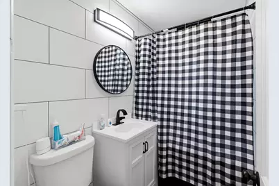 4555 N 39th St, Milwaukee, WI 53209 - Photo 8