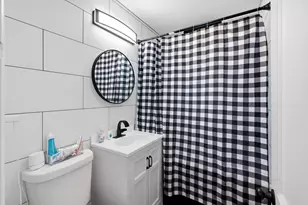 4555 N 39th St, Milwaukee, WI 53209 - Photo 8
