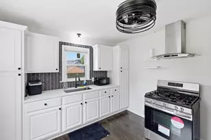 4555 N 39th St, Milwaukee, WI 53209 - Photo 6