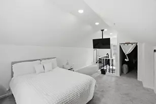 4555 N 39th St, Milwaukee, WI 53209 - Photo 12