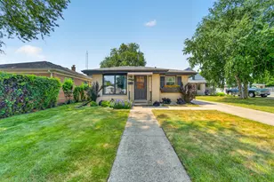 2410 Monroe Ave, Racine, WI 53405 - Photo 24