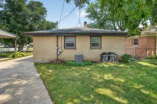 2410 Monroe Ave, Racine, WI 53405 - Photo 22