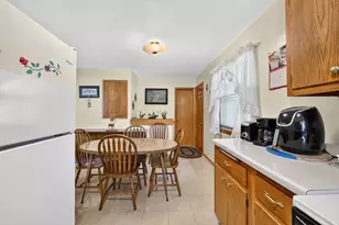 2410 Monroe Ave, Racine, WI 53405 - Photo 6