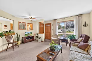 2410 Monroe Ave, Racine, WI 53405 - Photo 4
