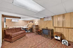 2410 Monroe Ave, Racine, WI 53405 - Photo 18