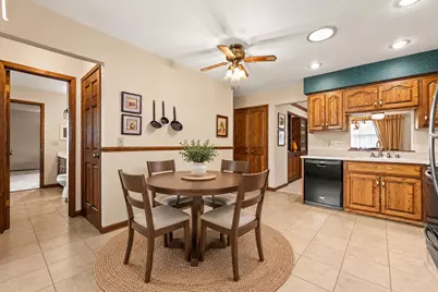 4972 S 65th St, Greenfield, WI 53220 - Photo 8
