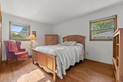4972 S 65th St, Greenfield, WI 53220 - Photo 24