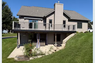 548  Fox River Hills Dr, Racine, WI 53185 - Photo 34