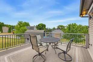 548 Fox River Hills Dr, Racine, WI 53185 - Photo 12