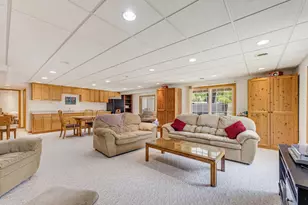 548 Fox River Hills Dr, Racine, WI 53185 - Photo 26