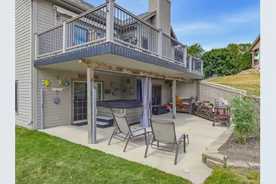 548  Fox River Hills Dr, Racine, WI 53185 - Photo 38