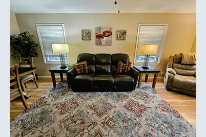 850 E Ellsworth Ln, Bayside, WI 53217 - Photo 28