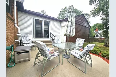 850 E Ellsworth Ln, Bayside, WI 53217 - Photo 26