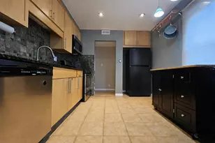 850 E Ellsworth Ln, Bayside, WI 53217 - Photo 32