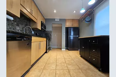 850 E Ellsworth Ln, Bayside, WI 53217 - Photo 48