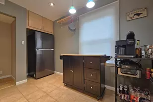850 E Ellsworth Ln, Bayside, WI 53217 - Photo 34