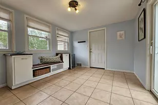 850 E Ellsworth Ln, Bayside, WI 53217 - Photo 36