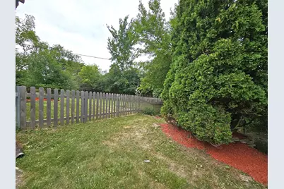 850 E Ellsworth Ln, Bayside, WI 53217 - Photo 30