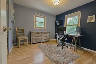 850 E Ellsworth Ln, Bayside, WI 53217 - Photo 48