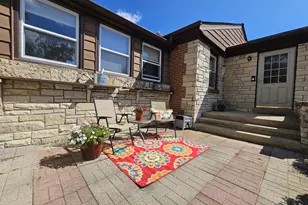 850 E Ellsworth Ln, Bayside, WI 53217 - Photo 6