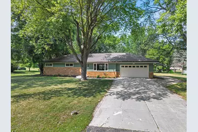 N57W18198  Juniper Ln, Menomonee Falls, WI 53051 - Photo 30