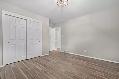 N57W18198  Juniper Ln, Menomonee Falls, WI 53051 - Photo 24