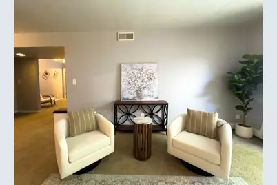 2300 W Good Hope Rd #339, Glendale, WI 53209 - Photo 8