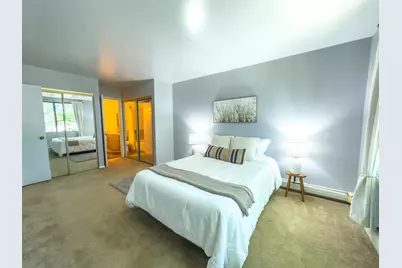 2300 W Good Hope Rd #339, Glendale, WI 53209 - Photo 16