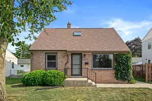 1308 Mackinac Ave, South Milwaukee, WI 53172 - Photo 1