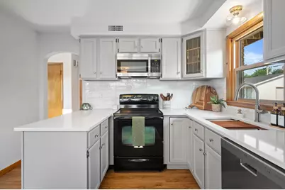 1308  Mackinac Ave, South Milwaukee, WI 53172 - Photo 12