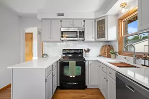 1308 Mackinac Ave, South Milwaukee, WI 53172 - Photo 12